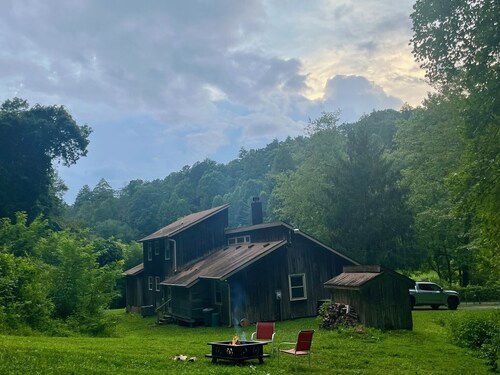 Happy Valley Mountain Getaway!