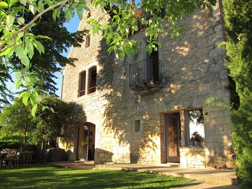 magnificient 16th century MANOR HOUSE with POOL and JACUZZI