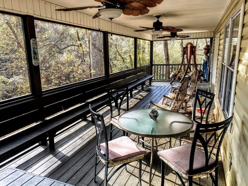 Relax & Unwind at the Chestatee River Retreat! Pet Friendly & Near Wineries