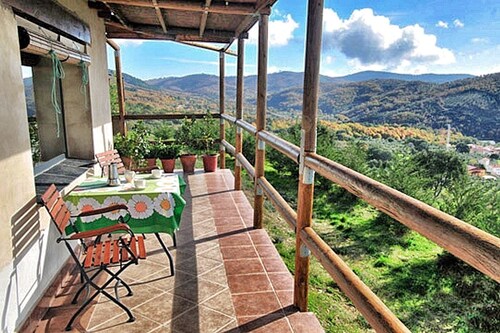 Casa independiente de 2 dormitorios mirando al valle (A2)