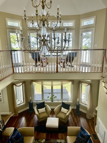 "Luxury Waterfront Retreat – Spacious, Secluded, and Perfect for Events!"