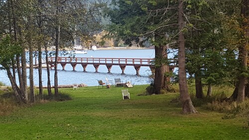 San Juan Island Beach House, Waterfront Lodging just minutes from Roche Harbor!