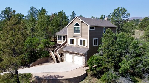 Available USAFA Parents' weekend - Secret Bunkbed Rm for the kids! Dog Friendly!