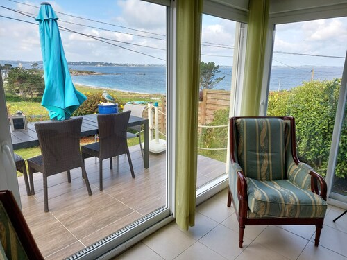 house 150 m from the sea and the GR34 coastal path in plougasnou