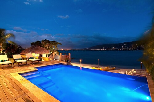 Beach Front Villa W/Pool, in Gated Community W/Tennis/Gym