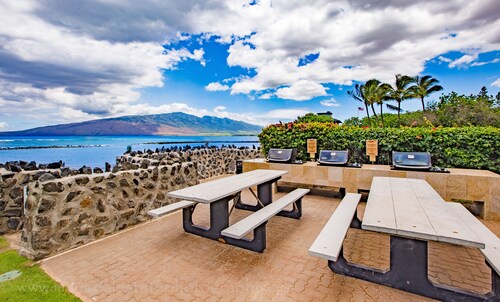 Oceanfront! Air Conditioned! Amazing Views! Ground Floor! 3 Bedroom 2 Bath