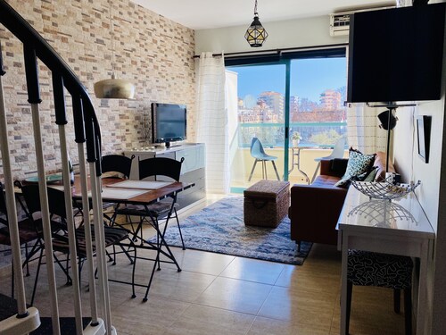 Beautiful floor with two bedrooms and large private roof terrace