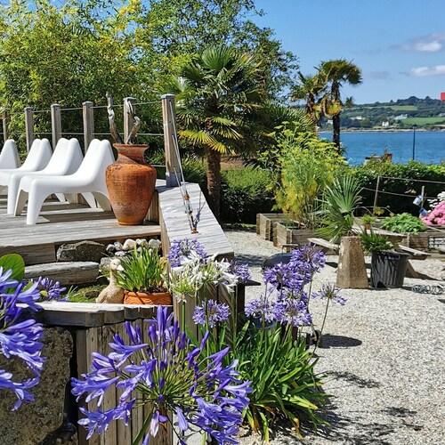 Brittany - Presqu'ile de Crozon: Villa, sea view with private heated pool