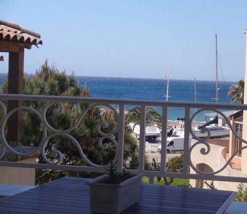 Super T2 Meerblick-Pool und 100 m vom Strand entfernt
