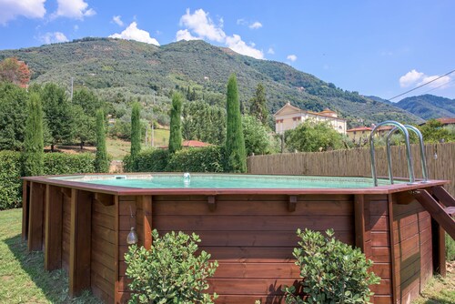 Villa Celestina, 4 Doppelzimmer, Garten, beheizter Pool, Klimaanlage, WLAN.