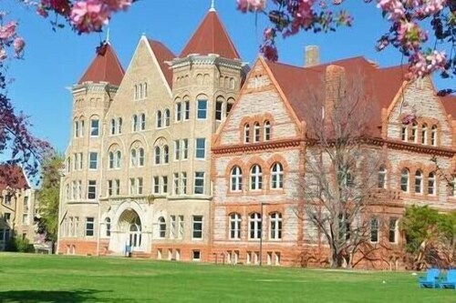 The Major Thomas Fenner House: An Historic Retreat
