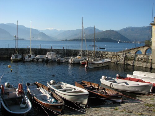 Hermosa villa en el lago Maggiore