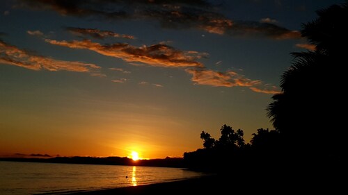 Absolute Beachfront Holiday Cottage avec piscine privée d'eau salée sur la baie de Savusavu