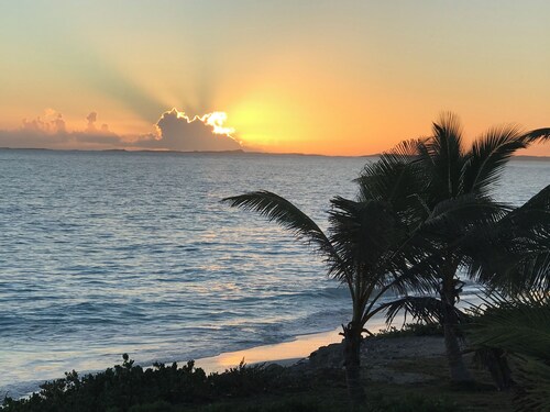Stunning waterfront home in Exuma with an outdoor pool!