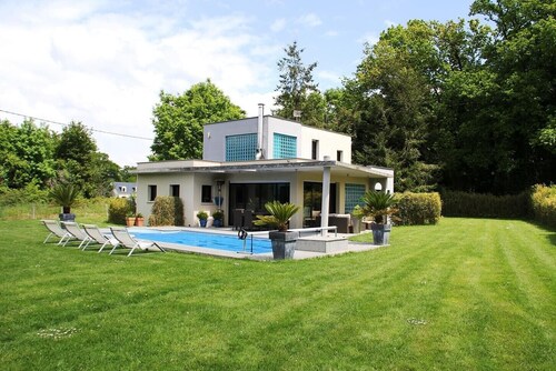 Maison Redonnaise at the confluence of the Oust and Vilaine rivers.