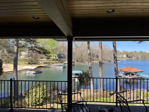 Enjoy Paradise on Lake Keowee