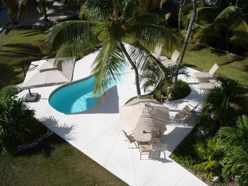 Sunset Reef - Bayside Gated Estate, Pool, Spa, Deep Water Dock, Kayaks & SUPs