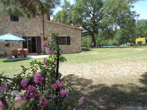 Appartement Ferme entre Sienne et la mer, piscine relaxe WiFi 1 chambre 2-4p
