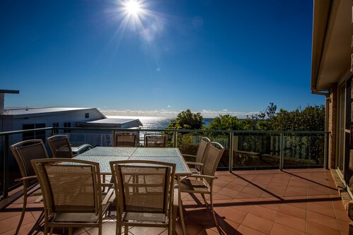 Great family sized home with everything you need.  Extremely close to beach.