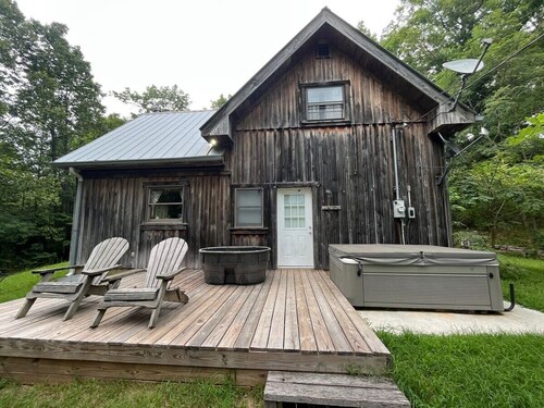 Fork Inn's Love Shack in the Woods, Hot Tub opt LS