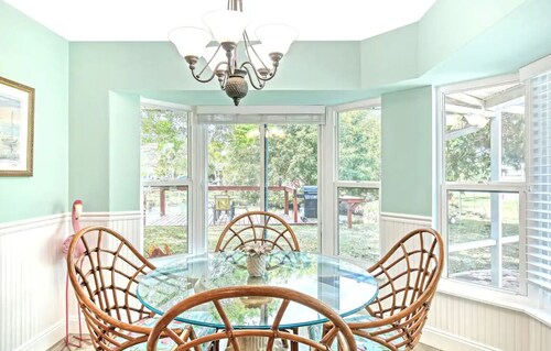 Oasis with Heated Saltwater Pool, Pond with Ducks & Koi, Large Yard & King Suite