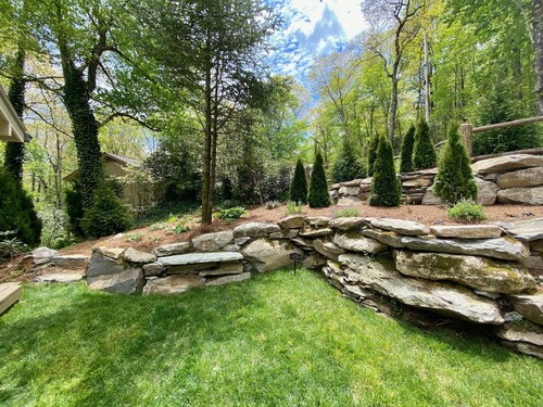 Tally-Ho- Walk to Downtown- 50 Amp EV Charger!!