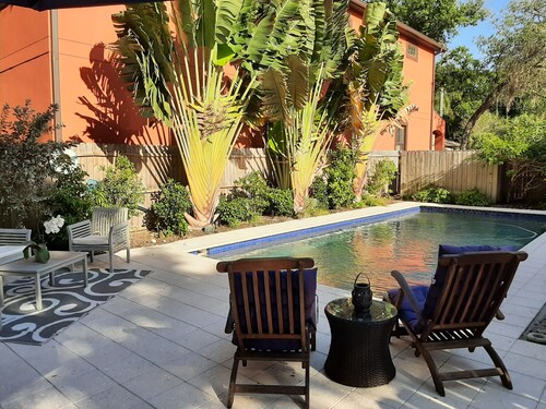 🦩Book Me Baby! Pool, Pet-Friendly Paradise Near Downtown Sarasota🦩