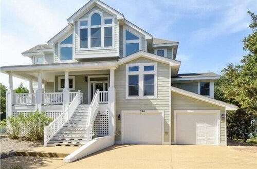 Thanks Dad: 6 Bedrooms, Large Private Pool, Hot Tub