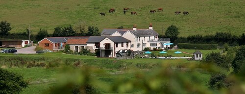 Hay Barn Cottage 4 persons, two large super king en suites,kitchen/lounge/dining
