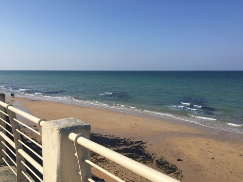 Appartement front de mer, les pieds dans l'eau !