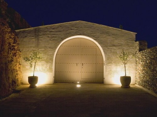 Villa de luxe tranquille, relaxante, inspirante et respectueuse de l'art avec une vue magnifique