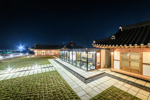 Hwarangroo