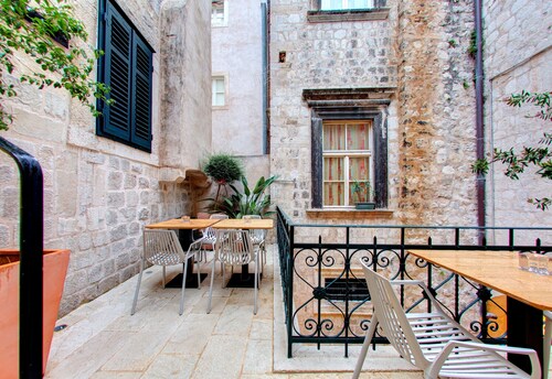 Guesthouse Forty Four