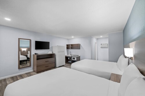 Suburban Studios Newport News – Hampton