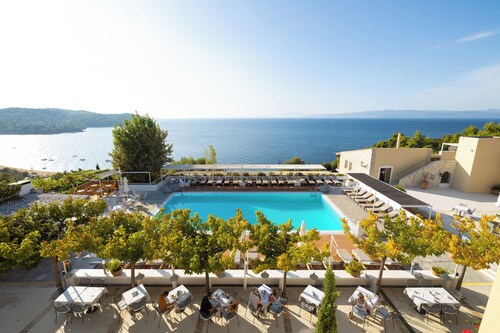 Atrium Hotel