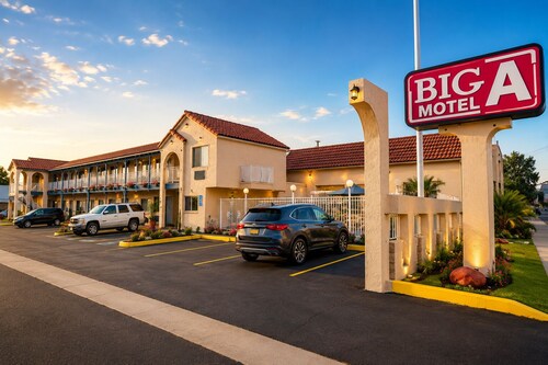 Big A Motel & Suites Near Disneyland Orange County