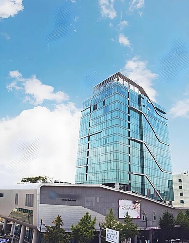 Harbor Park Hotel