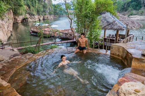 Hintok River Camp at Hellfire Pass