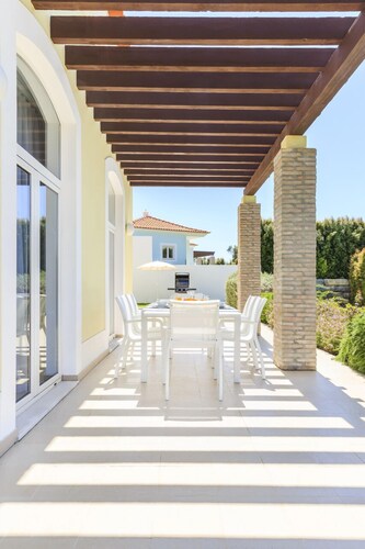 Eden Villas & Apartments