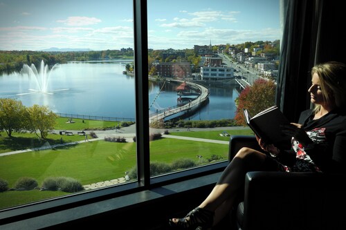 Grand Times Hotel Sherbrooke