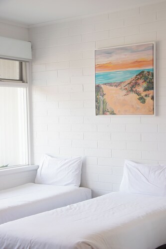 Harbour View Motel