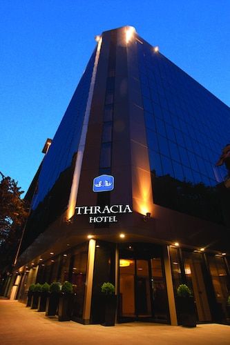 Rosslyn Thracia Hotel