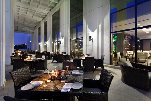 The Green Park Pendik