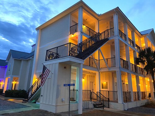 30A Inn & Suites