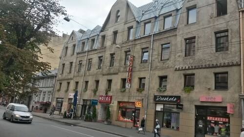 A1 Hotel