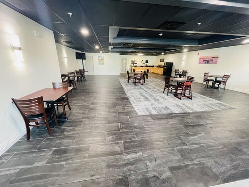 FairBridge Inn & Suites Cuero