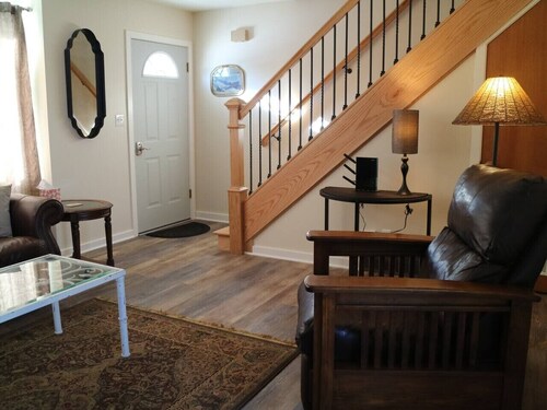 Cowtown Condominium End Unit