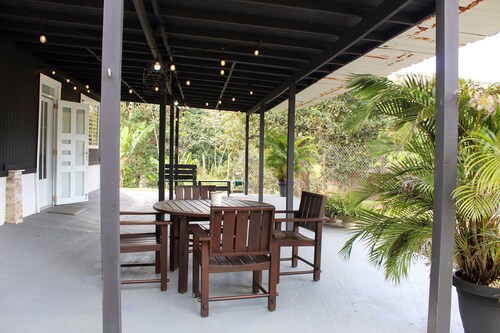 Wepa House near Gozalandia