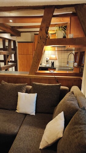 GITE AU PETIT RUISSEAU-4 PERS ETAGE-COMBLES DS BELLE MAISON ALSAC.4nuitées mini
