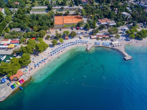 Apartments Djusi